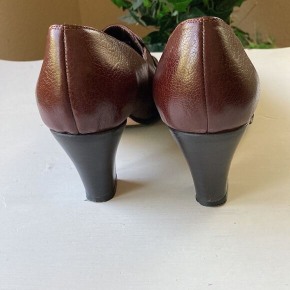 Brown Leather Croc Embossed Slip On Pumps Size 9 - Picture 8 of 14